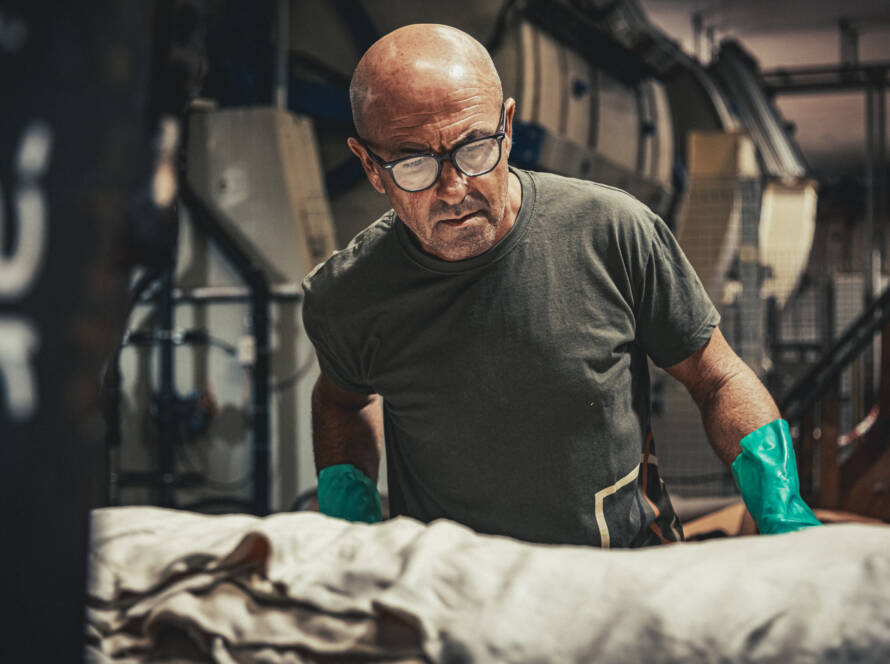 Artigiano del cuoio - Galleria fotografica delle fasi di lavorazione della concia e dell'ambiente