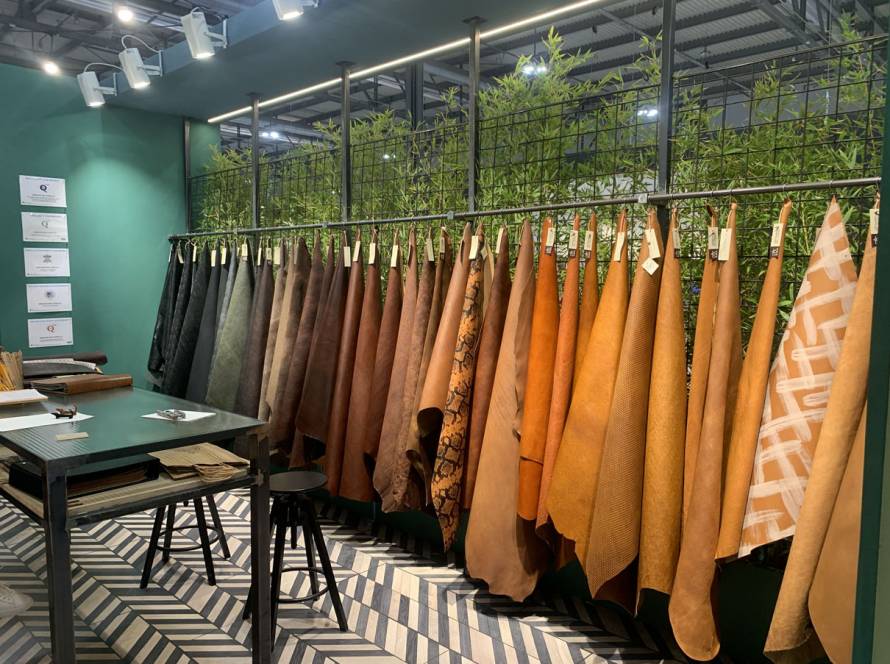 Artigiano del cuoio - Galleria fotografica delle fasi di lavorazione della concia e dell'ambiente